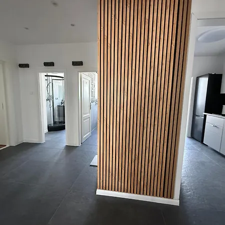 Mtp Centrum Z 3 Lazienkami Poznań